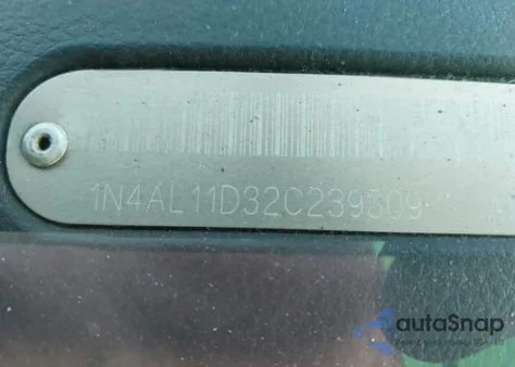 2002 Nissan Altima 2.5 Sl z USA, uszkodzony, nr VIN 1N4AL11D32C239309